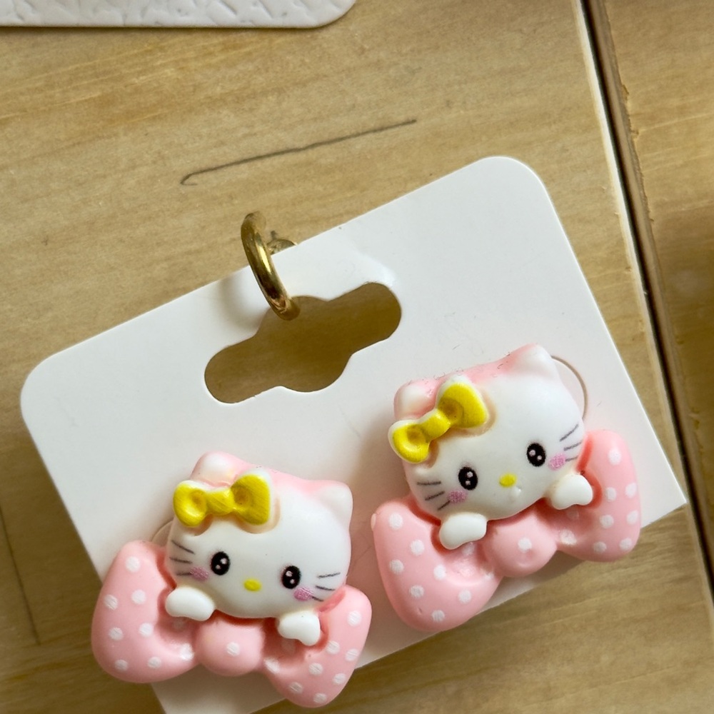 Cute Pink Kitty Bow Earrings - Yellow Accents